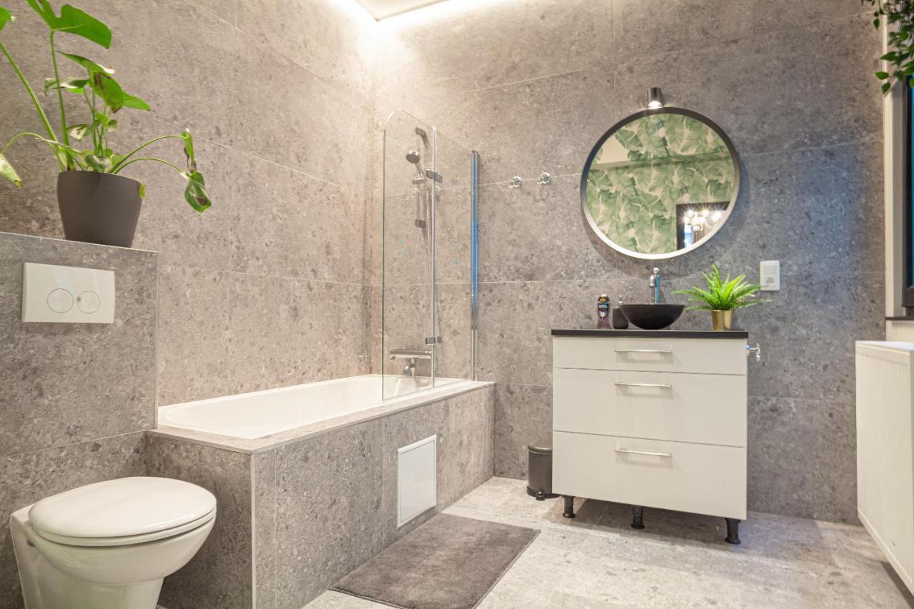 Luxury Suites Royal Antwerpen Buitenkant foto