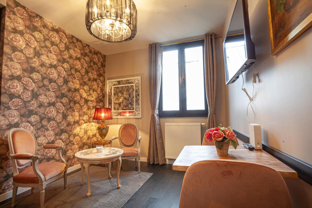 Luxury Suites Royal Antwerpen Buitenkant foto