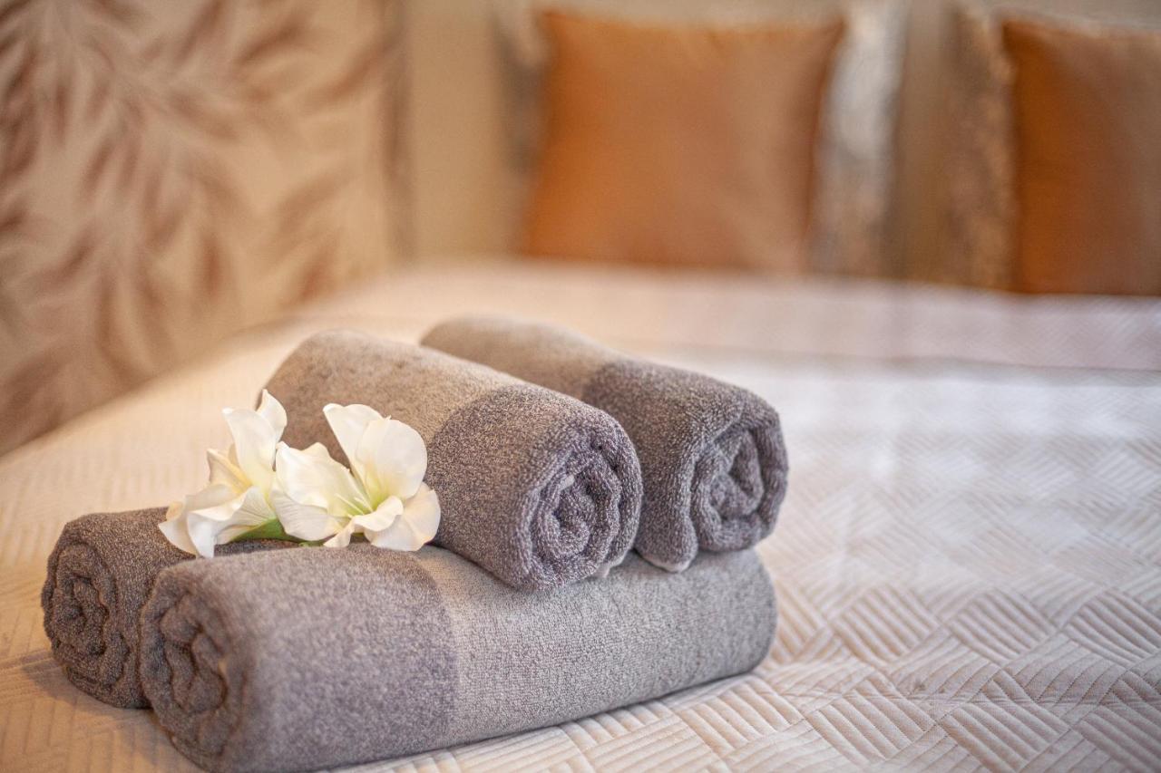 Luxury Suites Royal Antwerpen Buitenkant foto