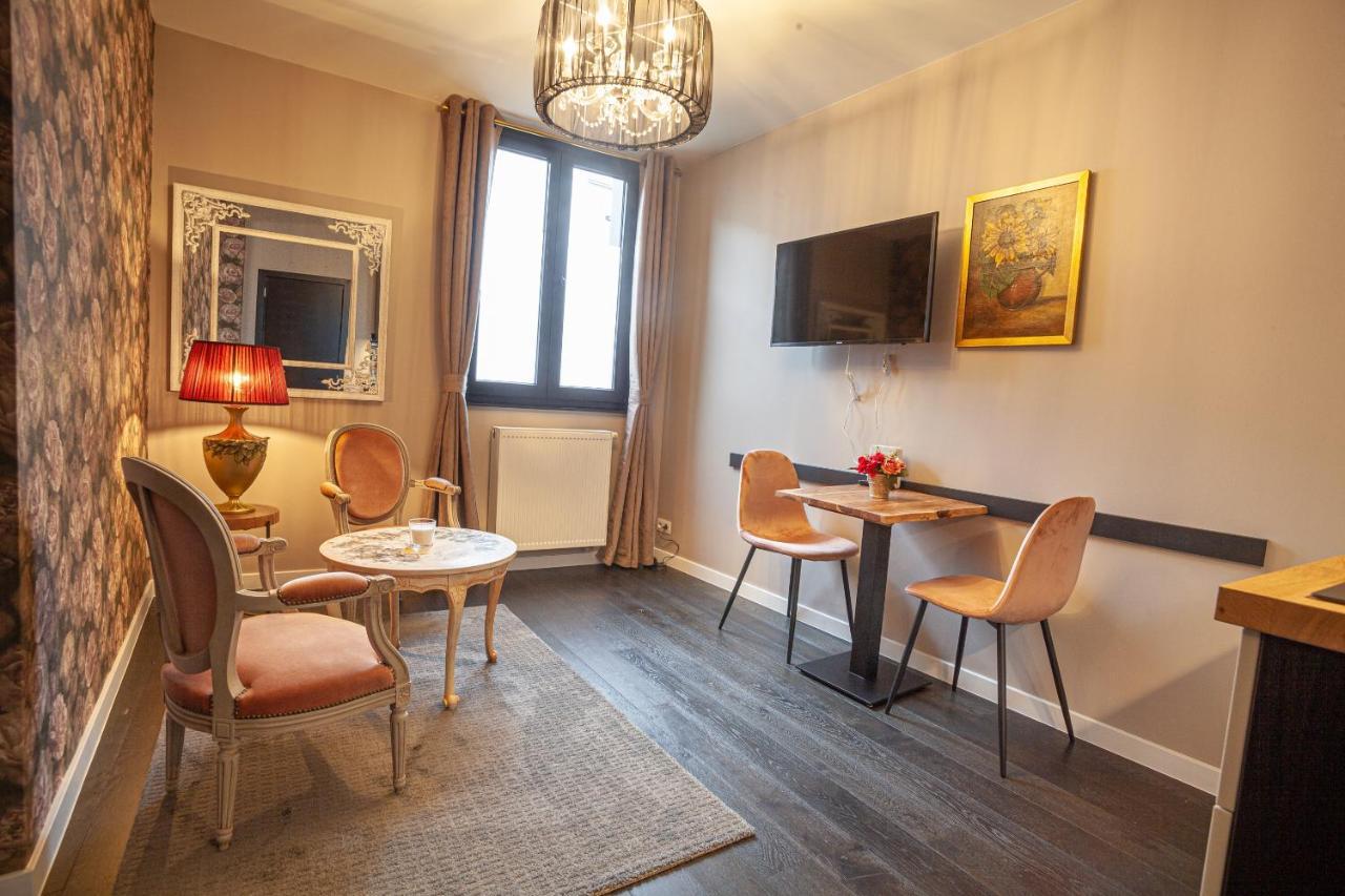 Luxury Suites Royal Antwerpen Buitenkant foto